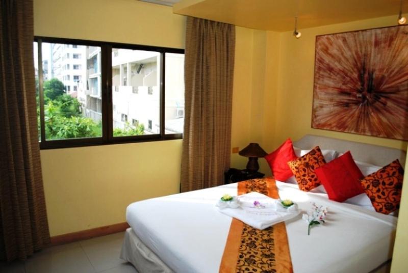 Pasadena Lodge Pattaya Quarto foto